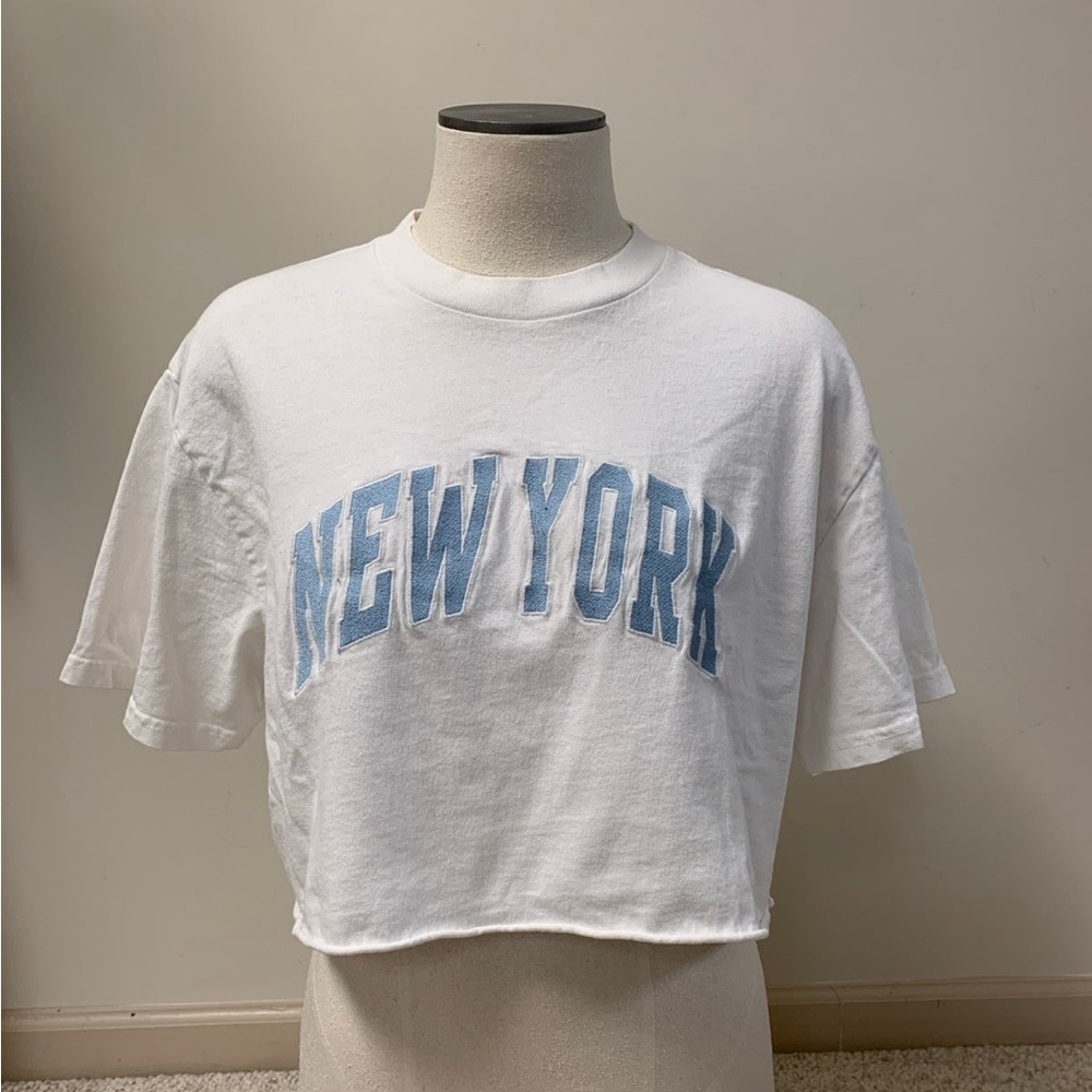Brandy Melville John Galt New York Cropped T-Shirt
